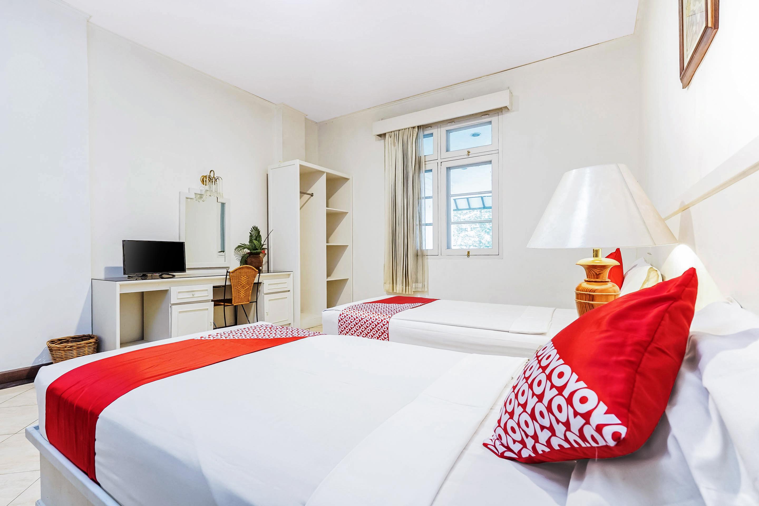 Hotel Utari Dago Бандунг Экстерьер фото