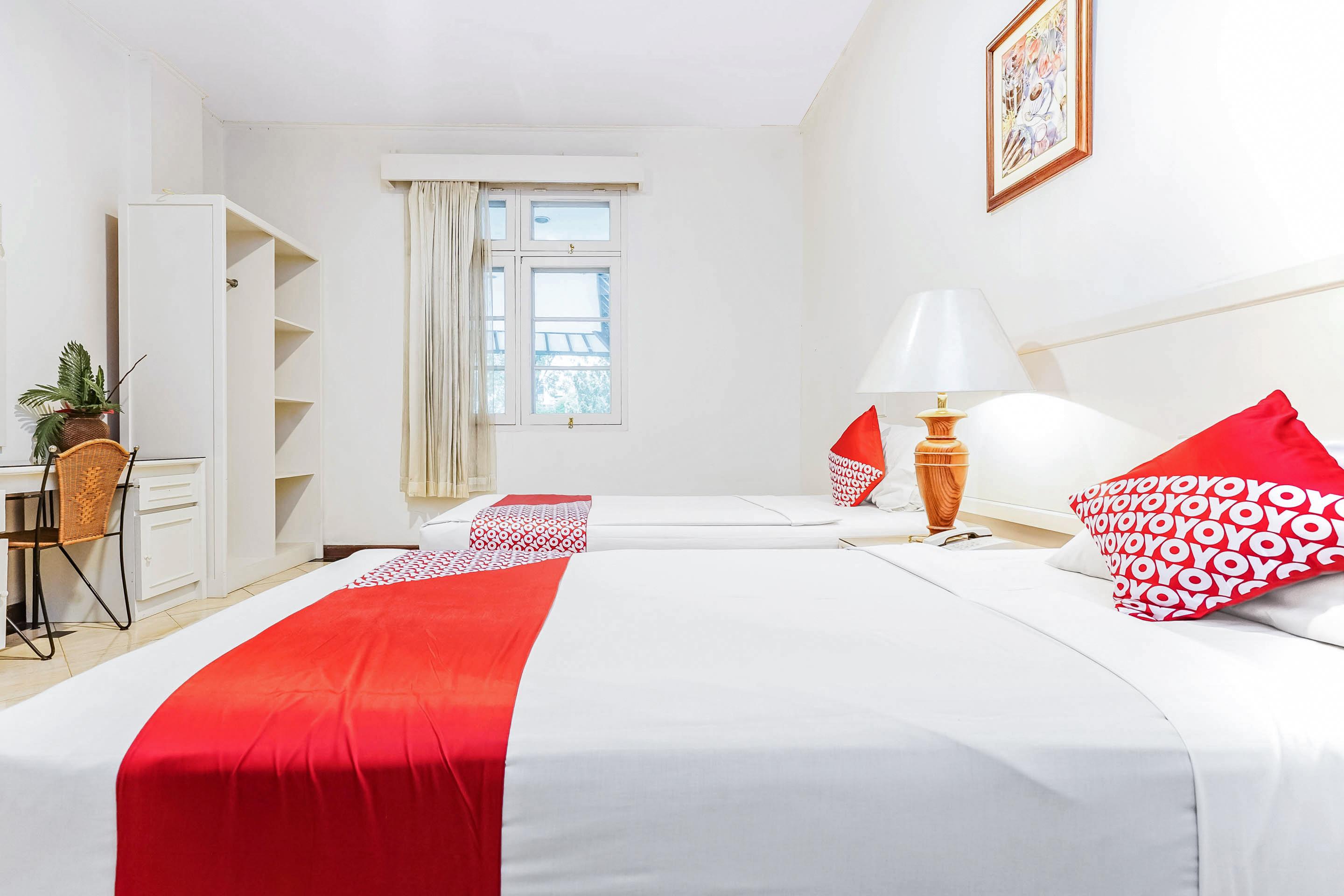 Hotel Utari Dago Бандунг Экстерьер фото