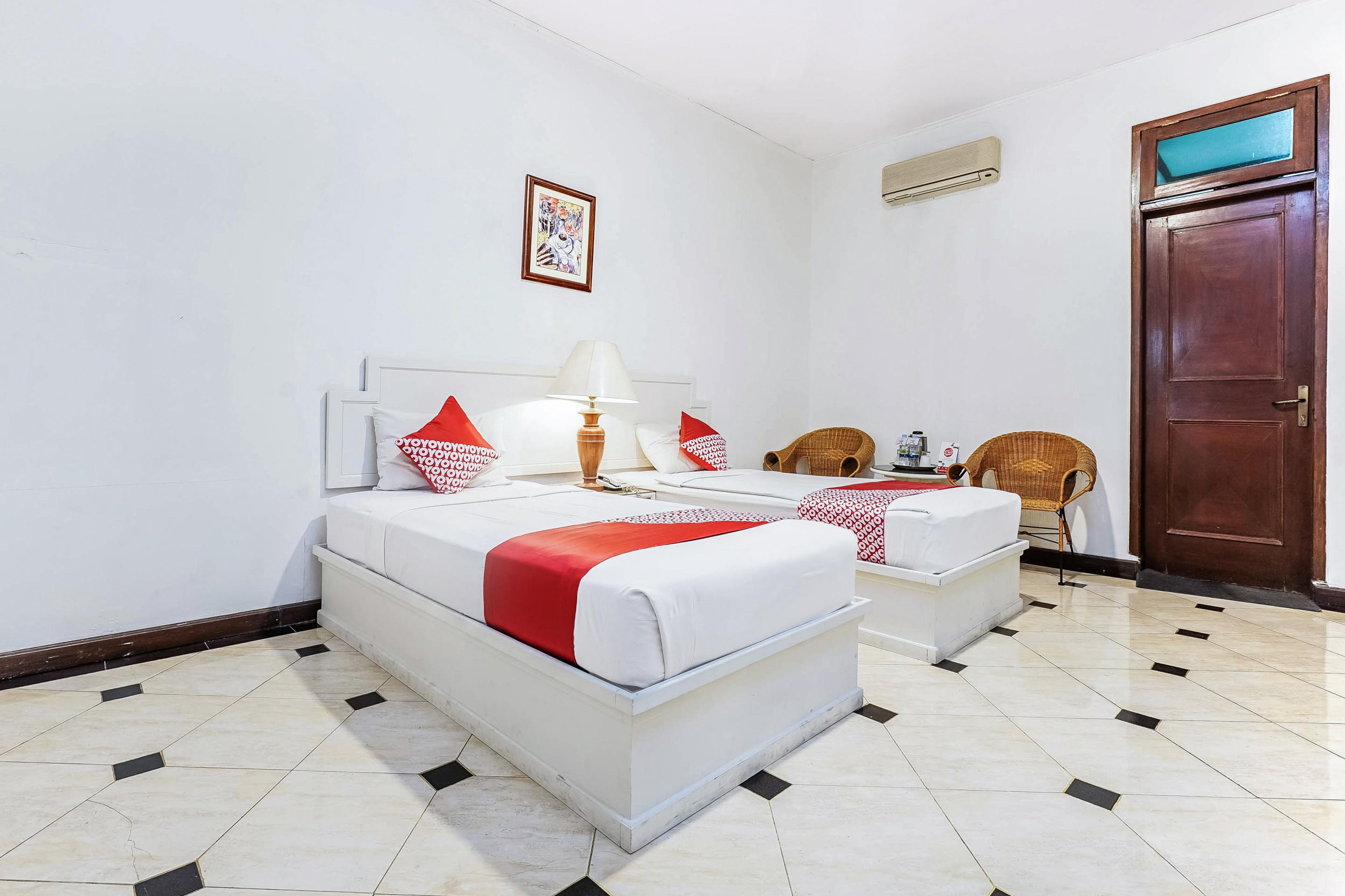 Hotel Utari Dago Бандунг Экстерьер фото