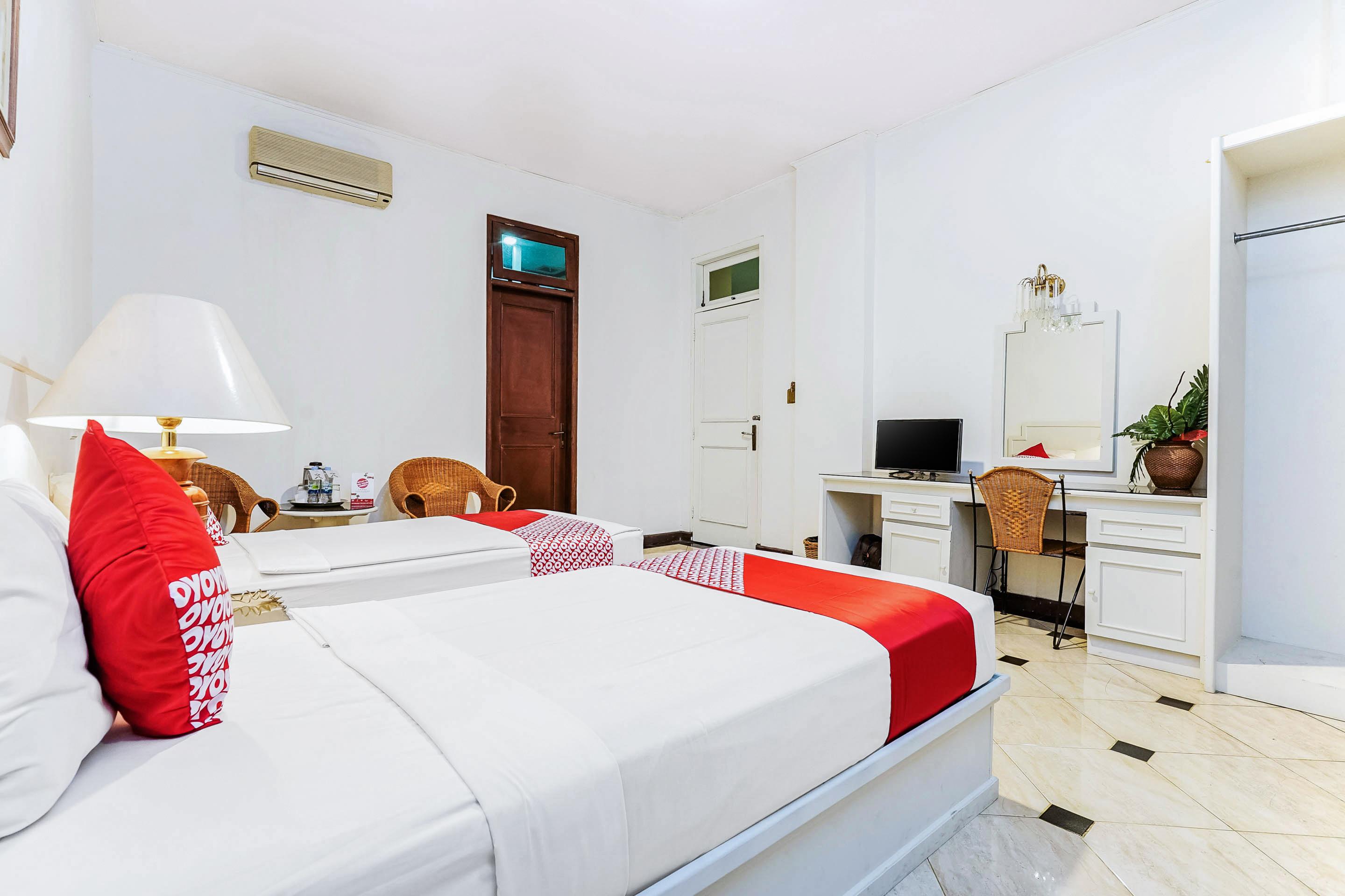 Hotel Utari Dago Бандунг Экстерьер фото