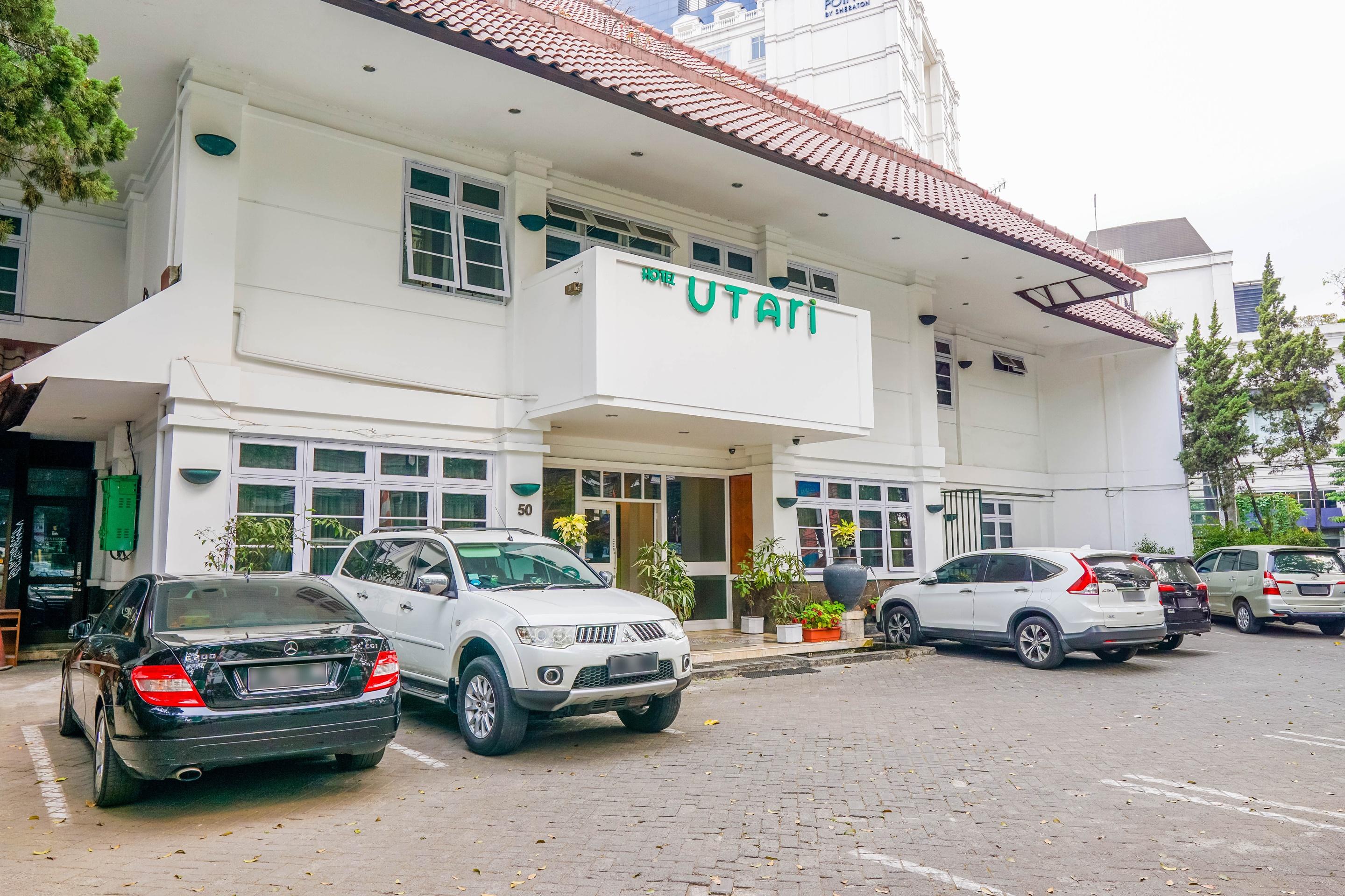 Hotel Utari Dago Бандунг Экстерьер фото