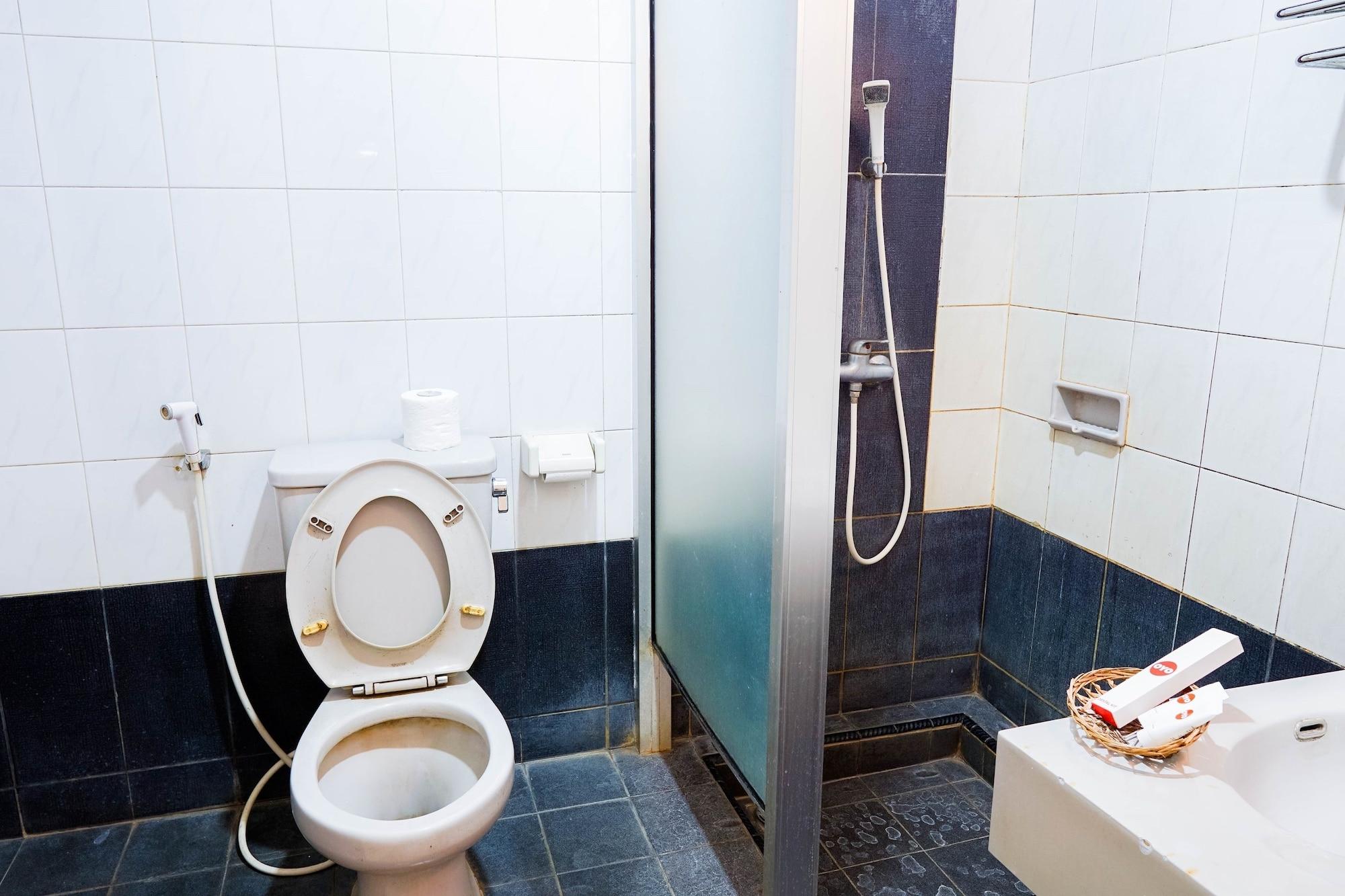 Hotel Utari Dago Бандунг Экстерьер фото