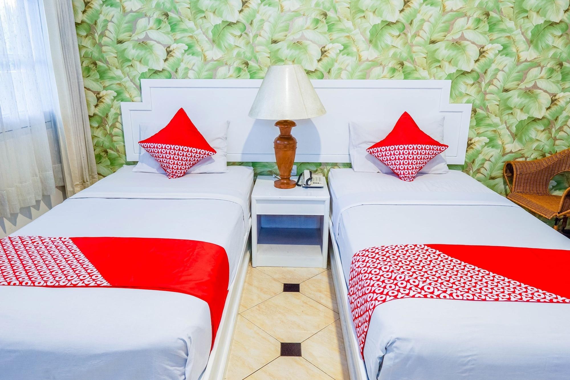 Hotel Utari Dago Бандунг Экстерьер фото