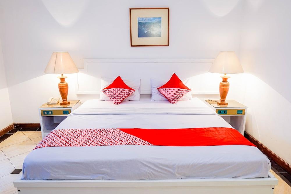 Hotel Utari Dago Бандунг Экстерьер фото