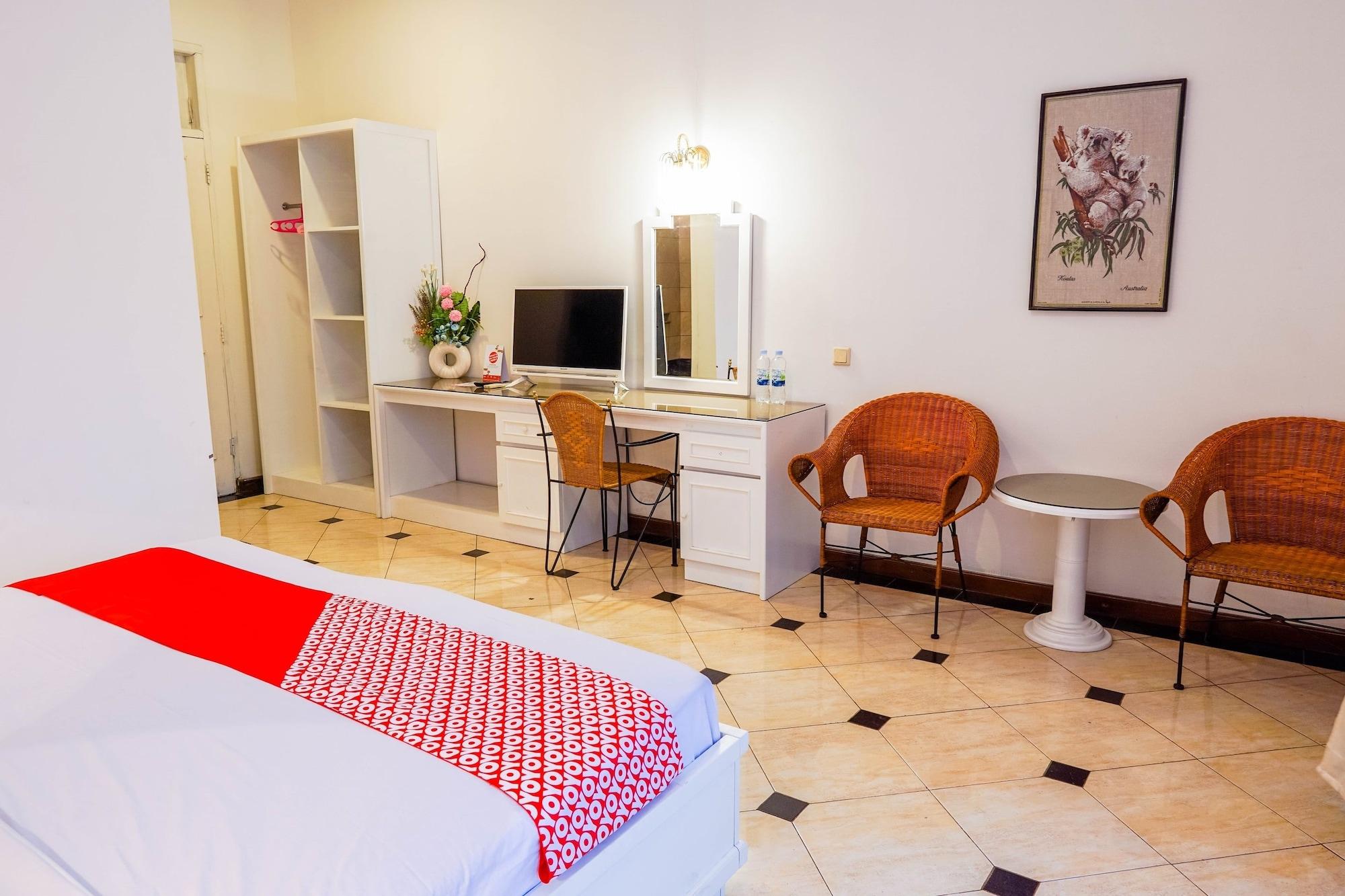 Hotel Utari Dago Бандунг Экстерьер фото