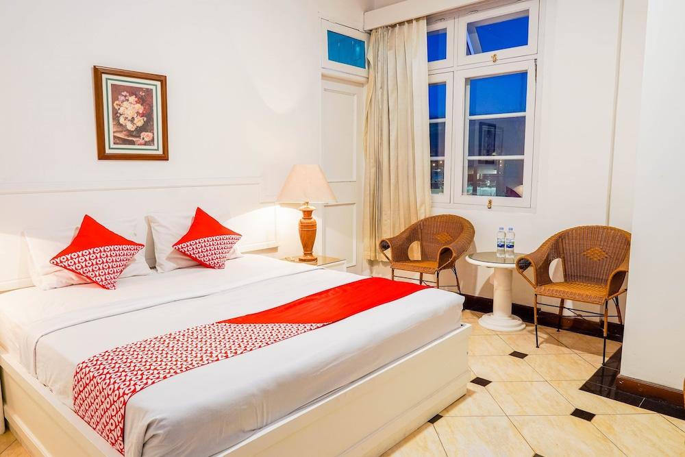 Hotel Utari Dago Бандунг Экстерьер фото